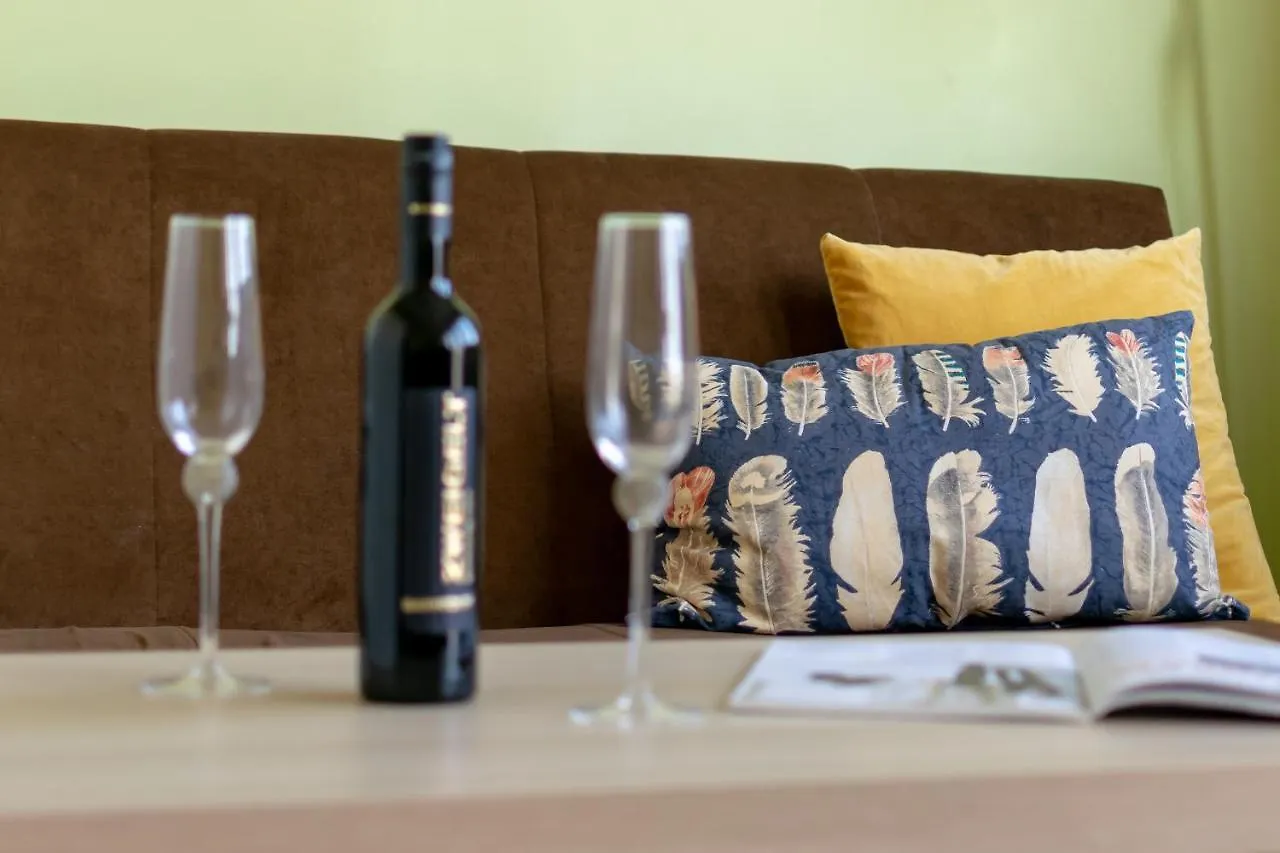 Apartament Kremowy - Blisko Morza I Sopotu contacts